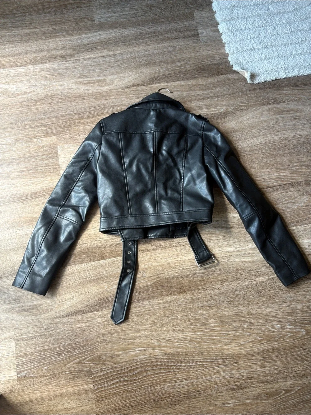 stradivarius Black Faux Leather Cropped Moto Jacket with Belt